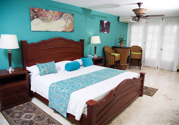 118573-1921_tr9custom