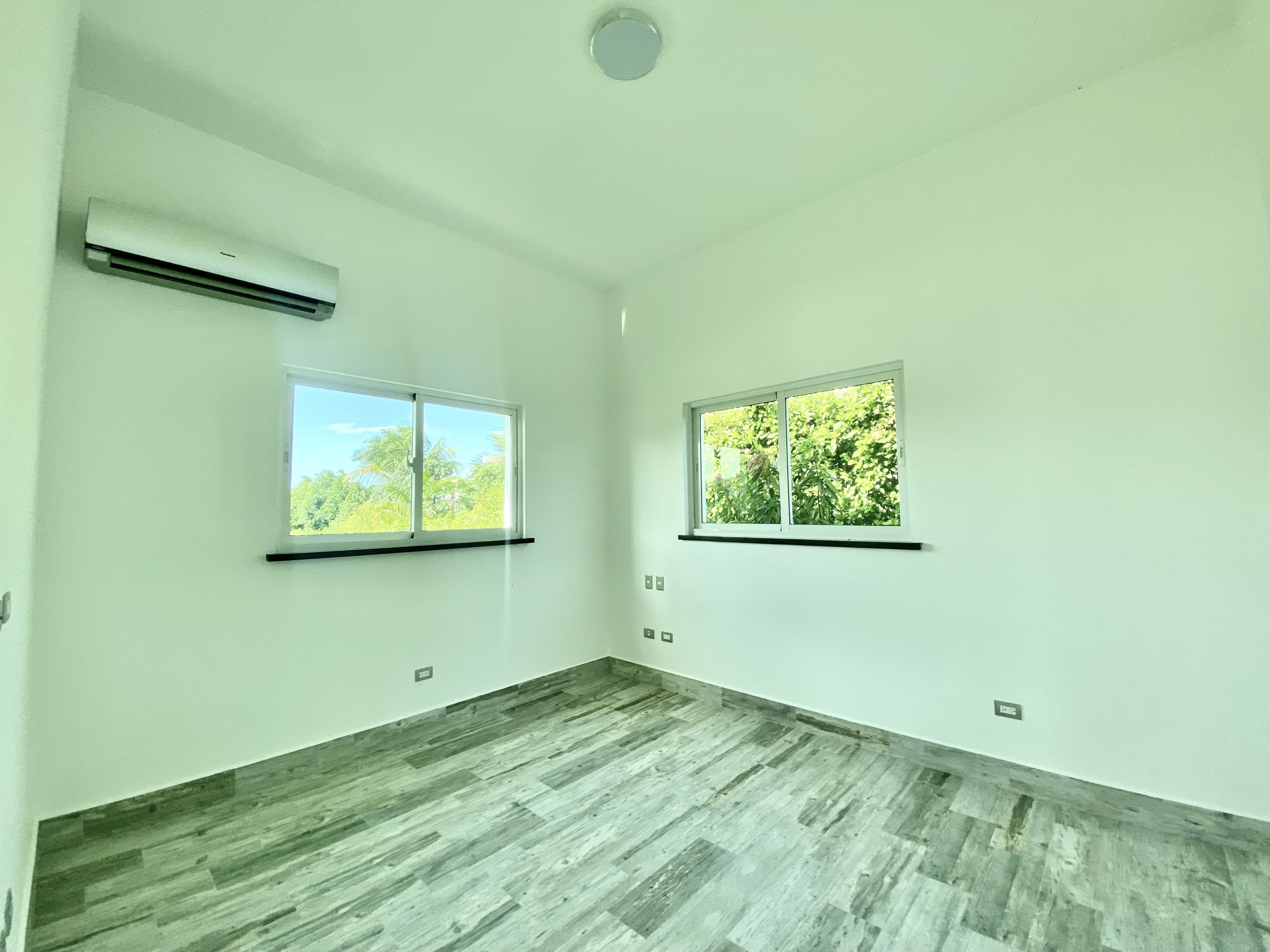 126962-98f488e9_8bb3_4db9_ad2e_581813393d30