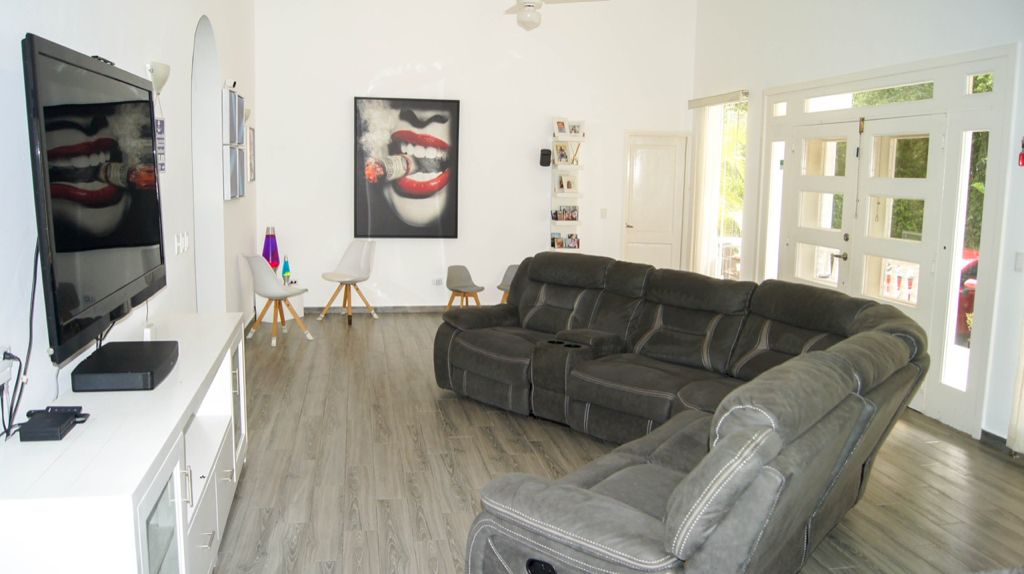 129913-a17a13e9_d6f4_45e3_b97d_b599ddf6f8f9