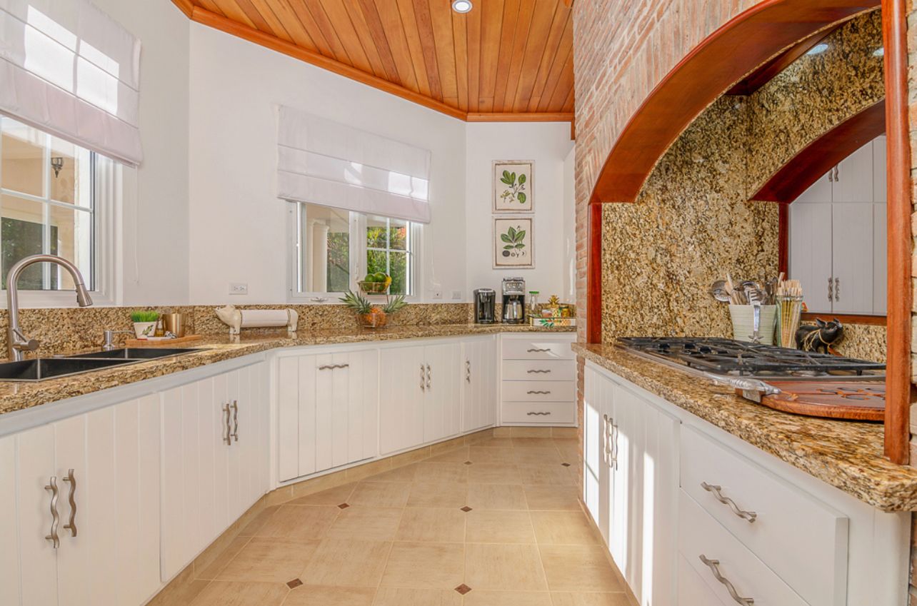 135598-whatsapp_image_2022_10_01_at_4.07.02_pm