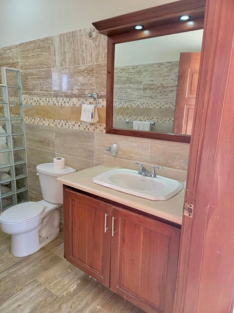 137823-greg_casa_linda_pic_3