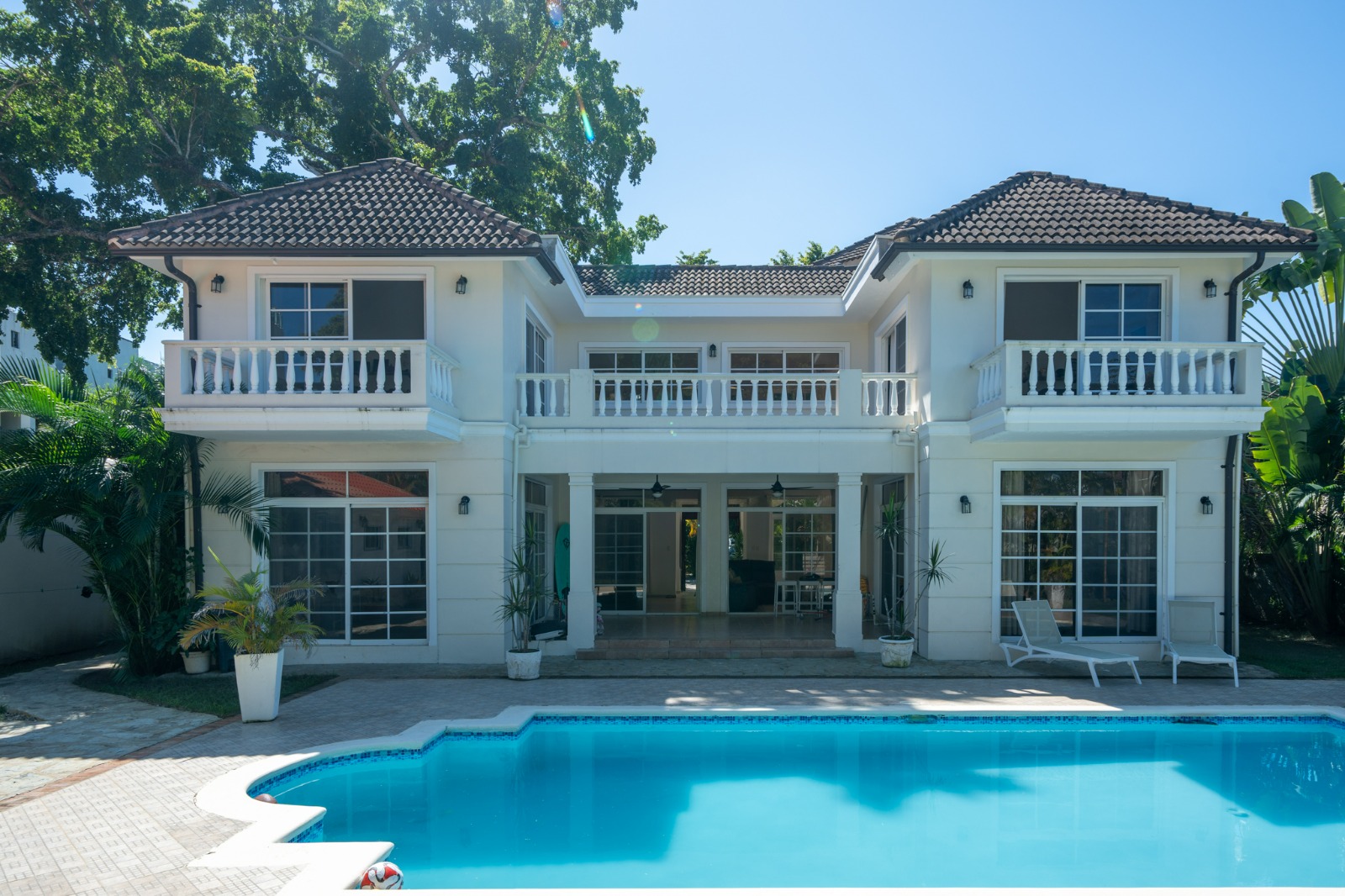 143566-14b9d993_7ce0_4176_ba60_0fa89ca4a200