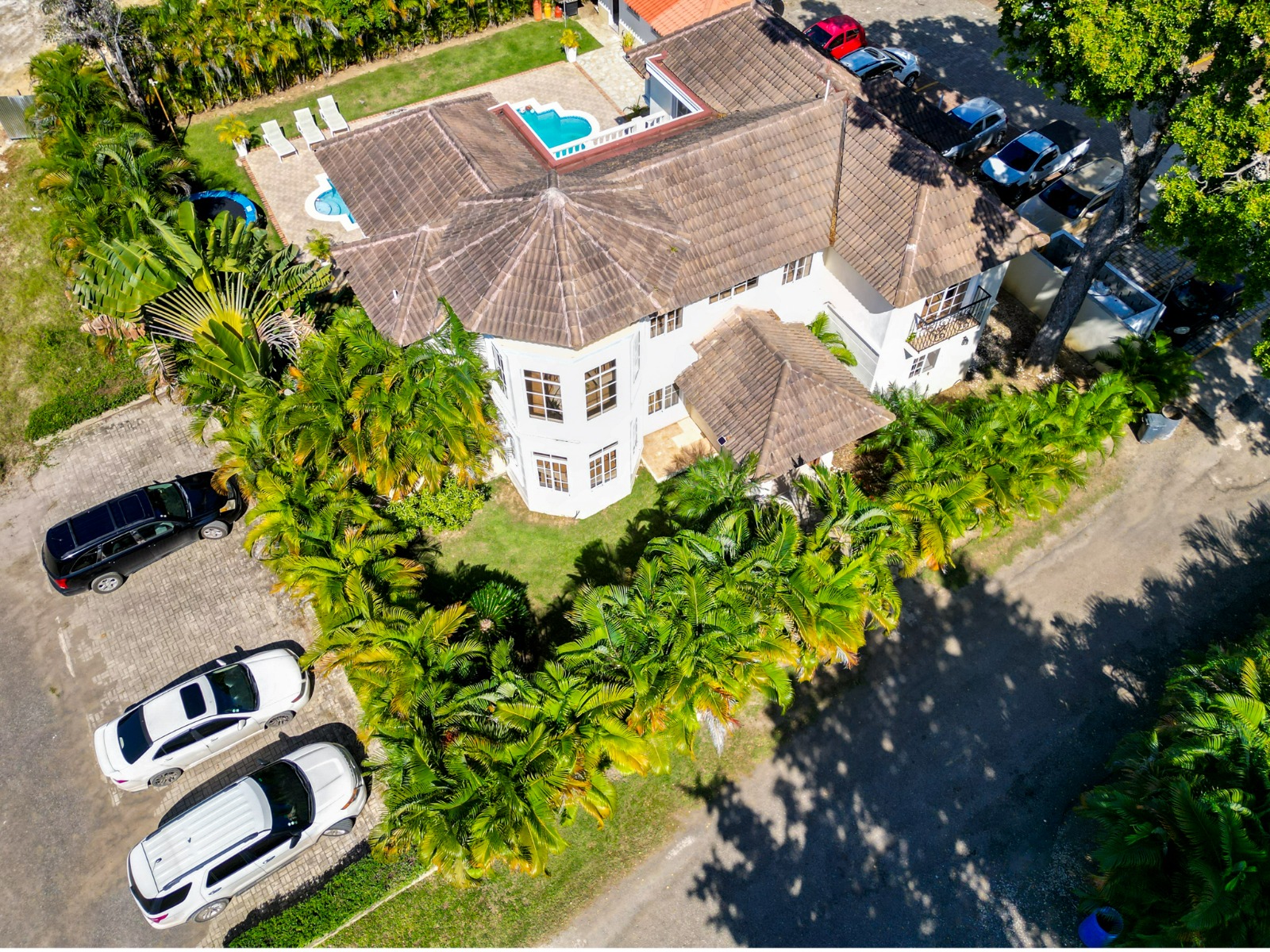 143566-44003d94_22b6_4398_8285_99cdbfcc7920