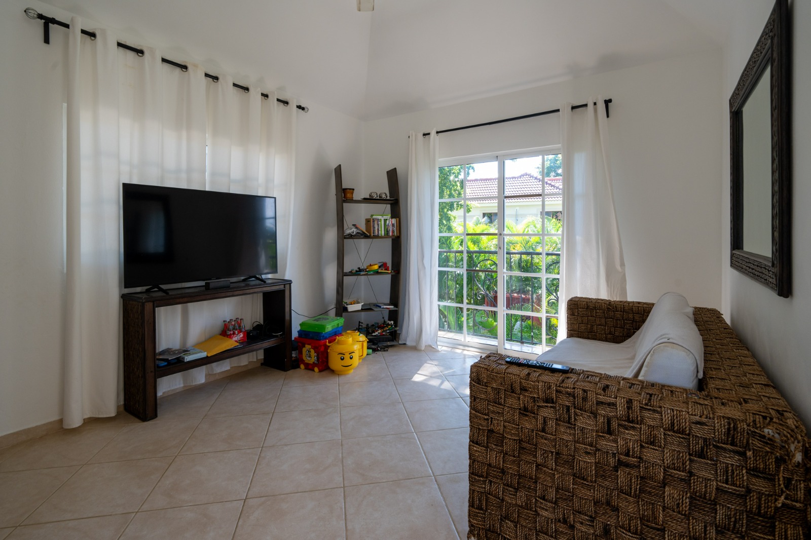 143566-75c6e0d5_309b_4197_998b_516ecb60c992