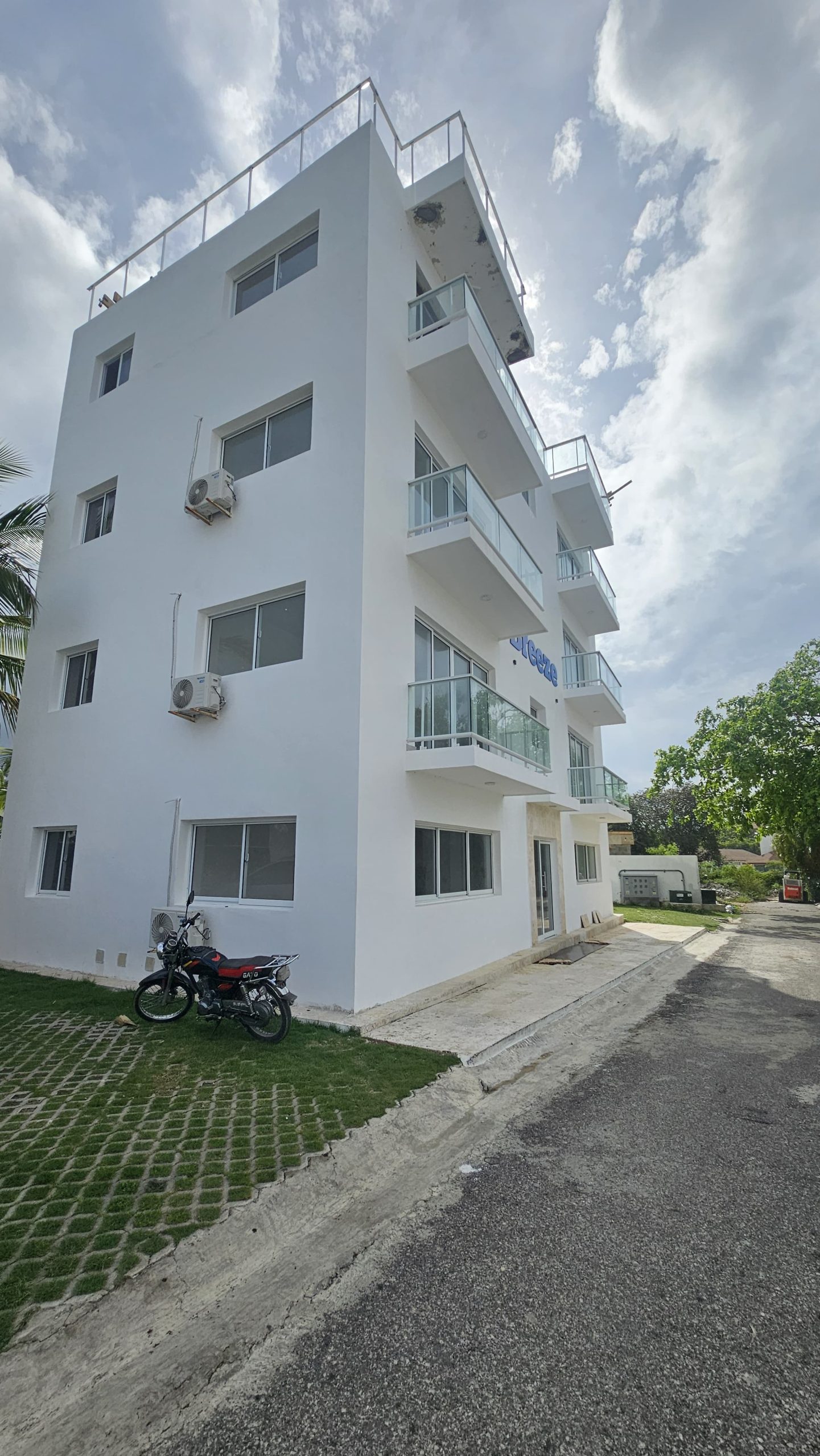 147343-whatsapp_image_2024_11_08_at_12.19.18_pm