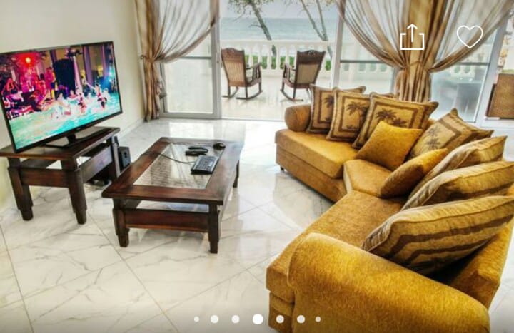 147941-elena_living_room