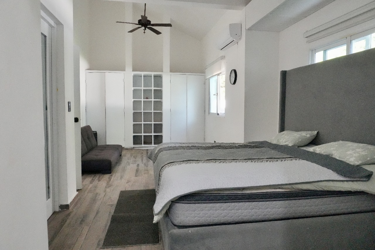 148093-b2007134_7fce_42e5_8d30_08bdc173d76a