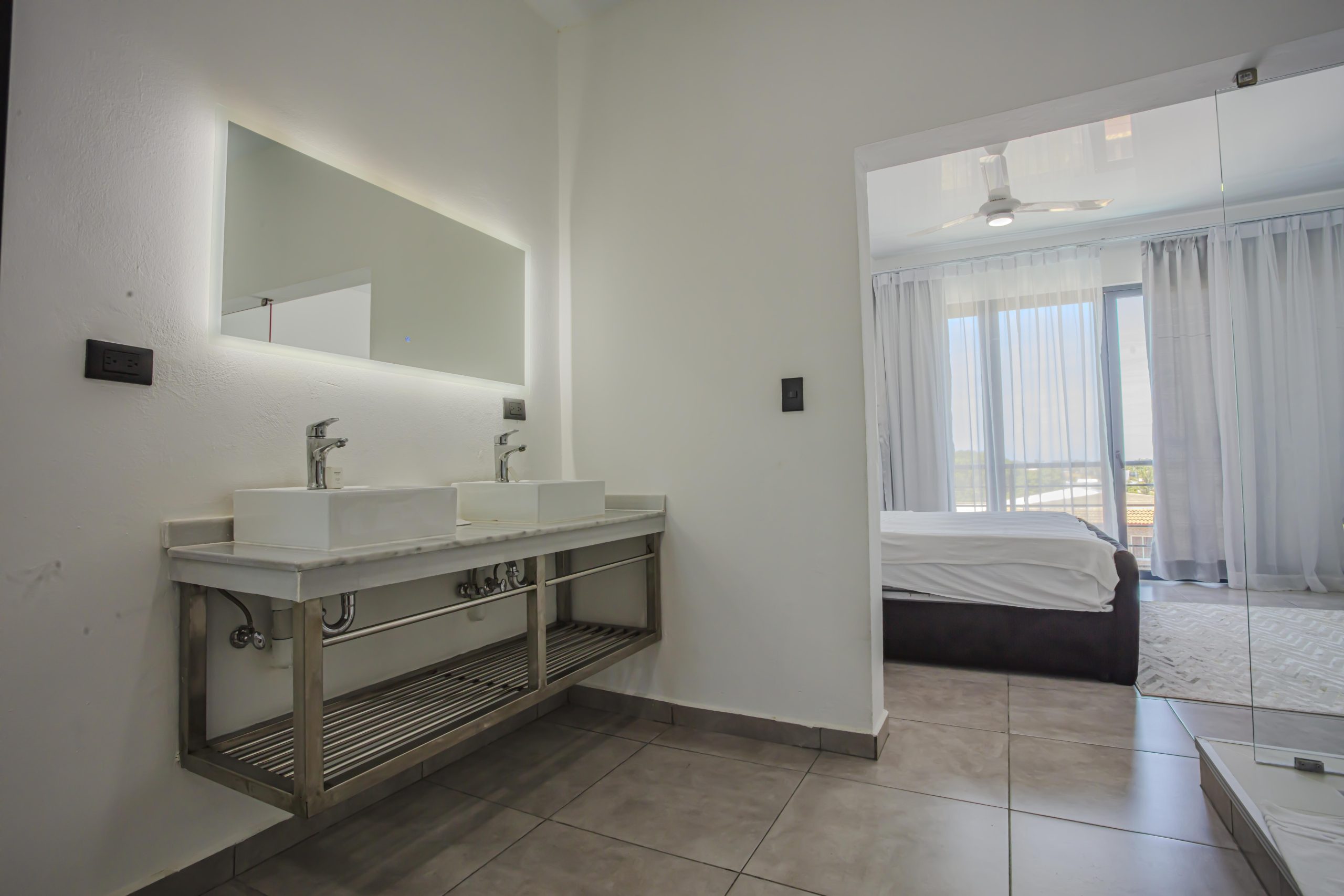 153410-2_bedroom_rizz_suites__8_