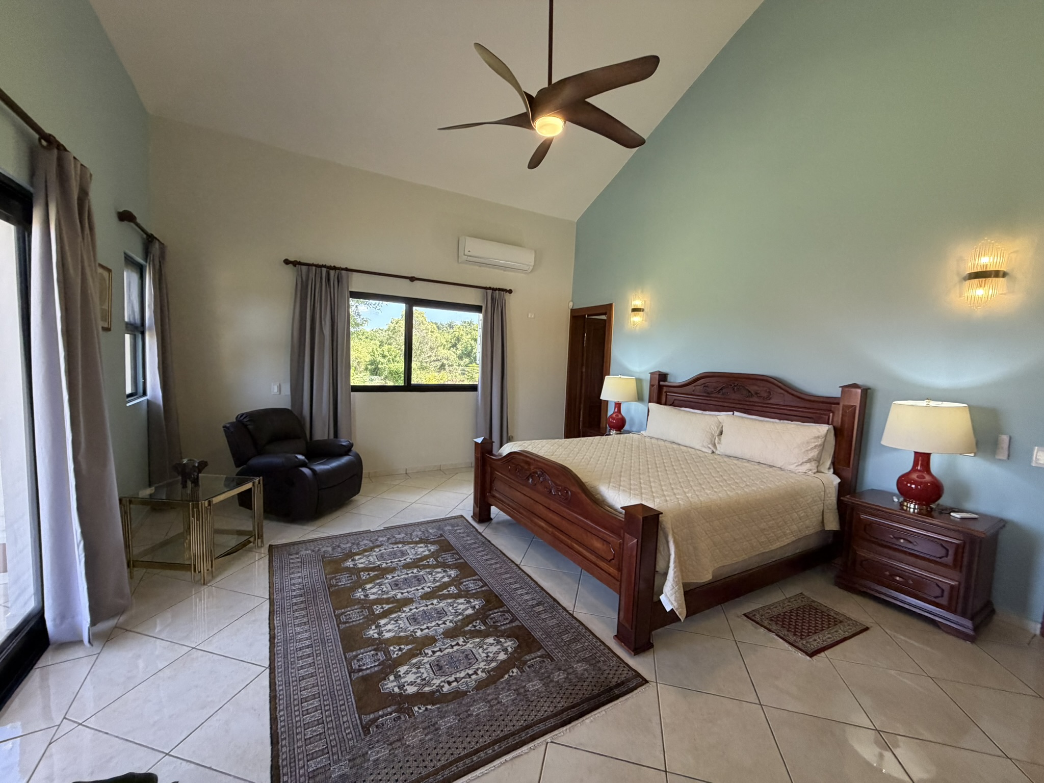 156278-3a11a166_379b_44b9_9344_cd8c7db0d932_1_102_o