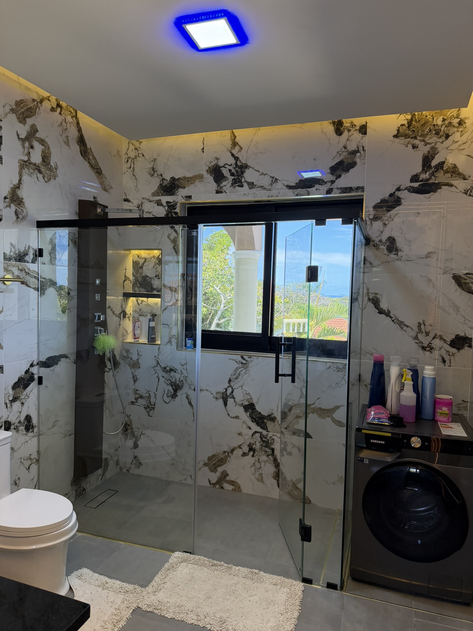 156278-410f2055_65ad_4185_b309_93f61ddeddc3_1_102_o