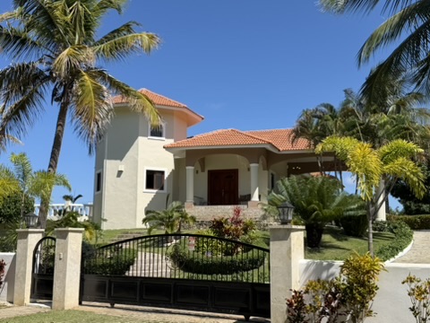 156278-9df773fd_62a0_4481_9c5a_0056cc9daeff_4_5005_c