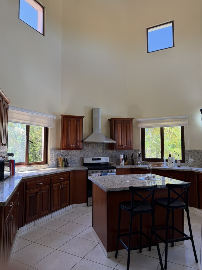 156278-acf60a44_fb65_4f10_b3d0_9b5dfef812c4_1_105_c