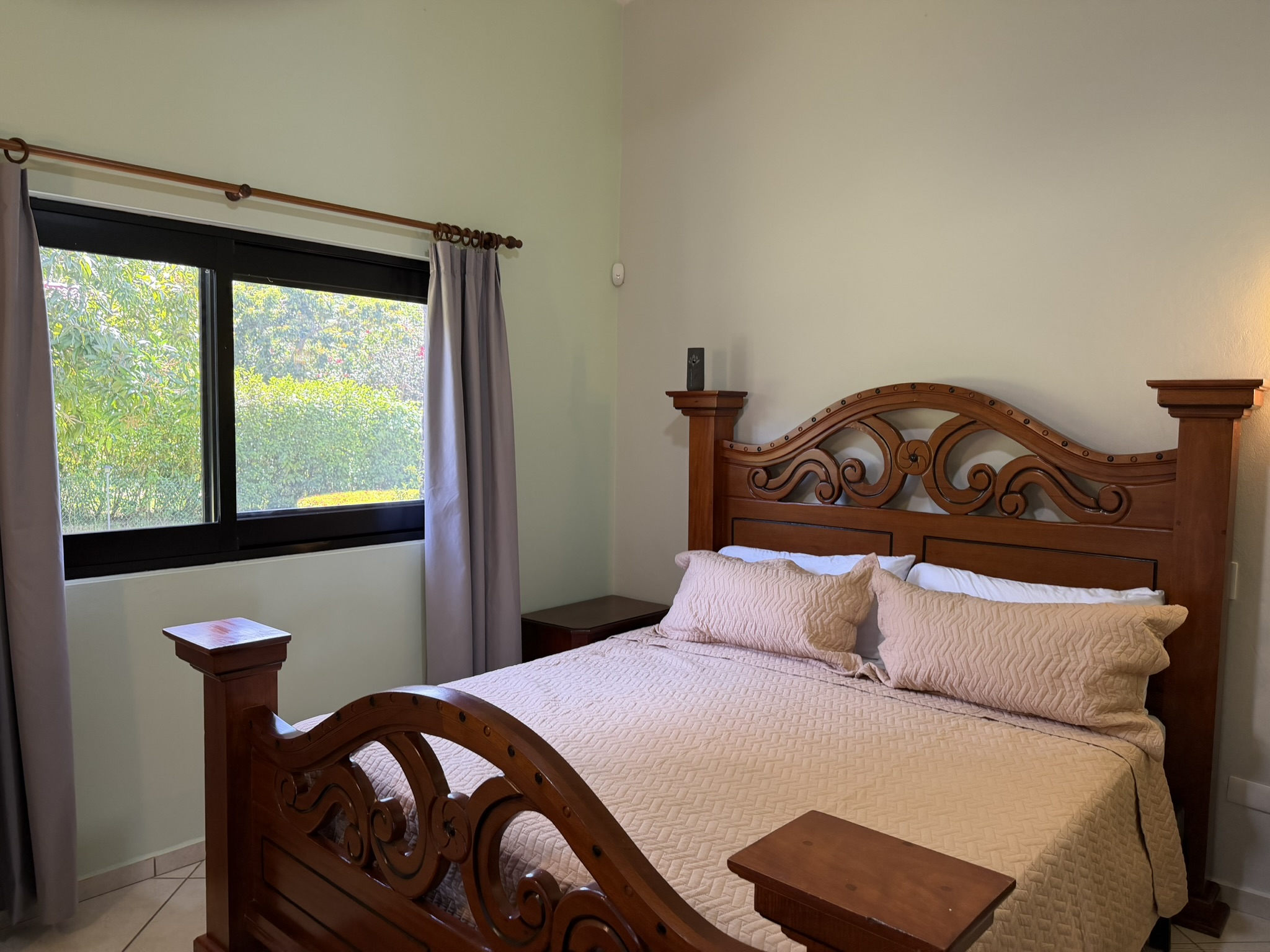 156278-b0ccab07_1a9a_4e03_92e2_b3692db6ca0d_1_102_o