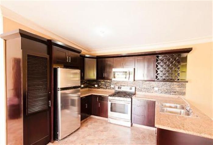21918-90_kitchencustom