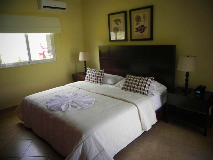 32361-498_serenity12