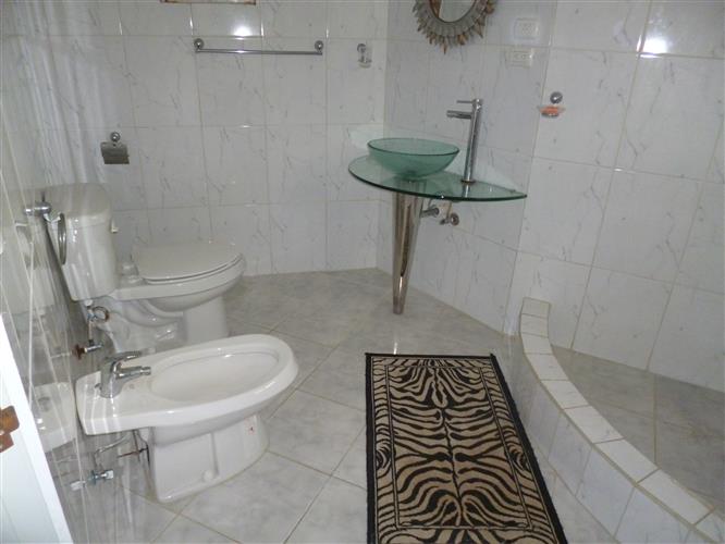 46366-780_p1030352custom