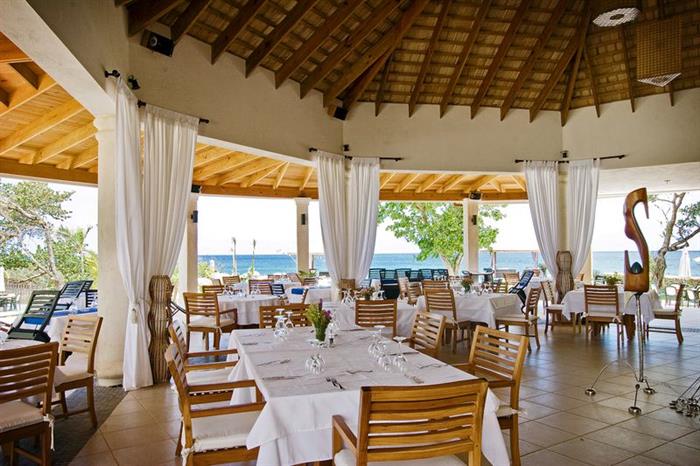 67996-153_restaurantcustom