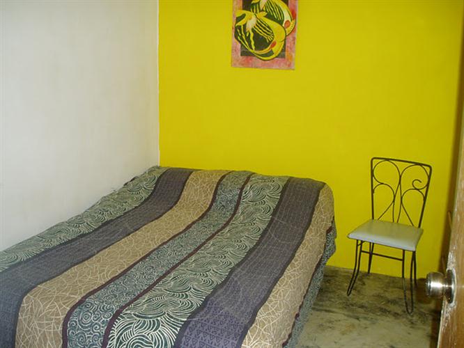 68219-431_a0bedroom2custom