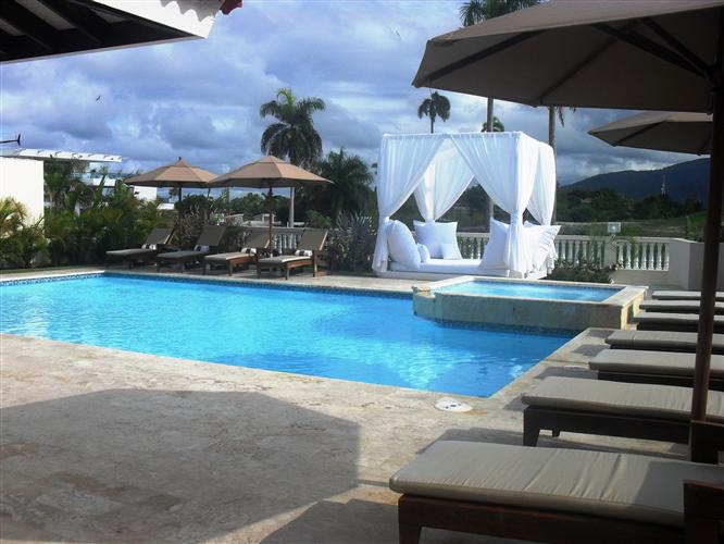 68233-582_sdc14345custom