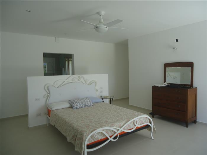 85309-1388_9masterbedroomcustom