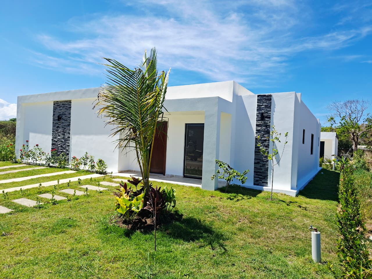 157340-sov_outside_front