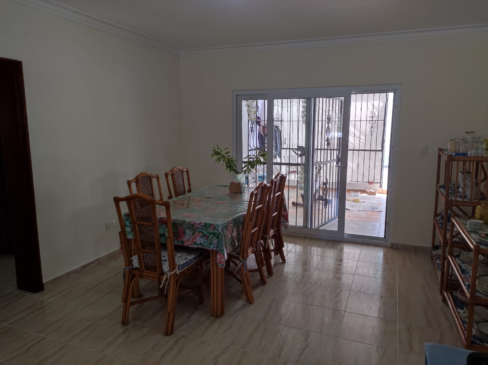 158729-comedor