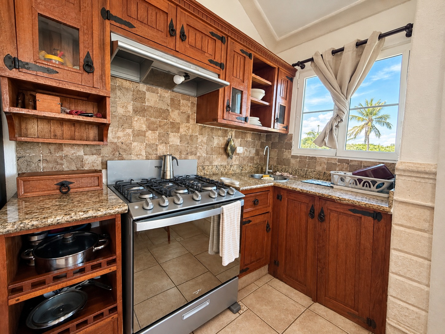 158924-kitchen_2