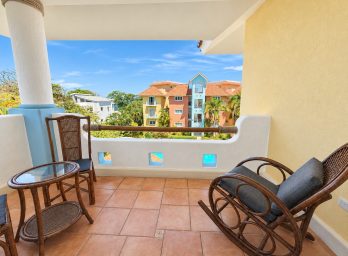 158924-balcony